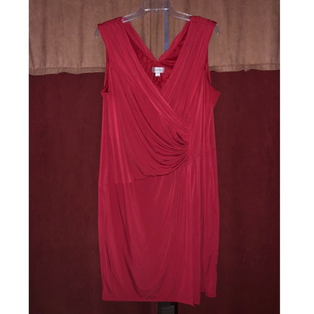 Gorgeous Flattering Red dress